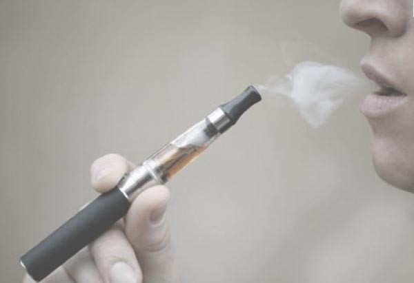 L'impact de la cigarette électronique dans l'exercice quotidien du  chirurgien-dentiste – L'Information Dentaire