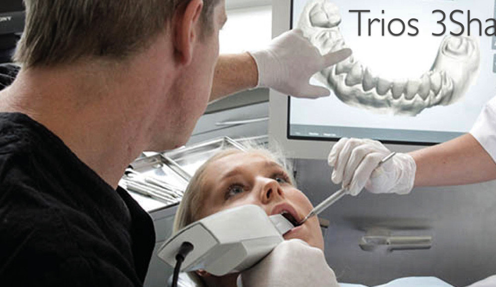 Le rôle de l'assistant(e) dentaire dans la photographie – L'Information  Dentaire